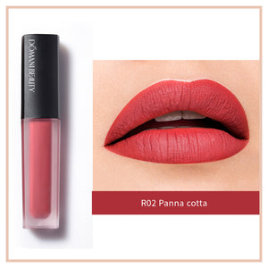 Matte lip glaze